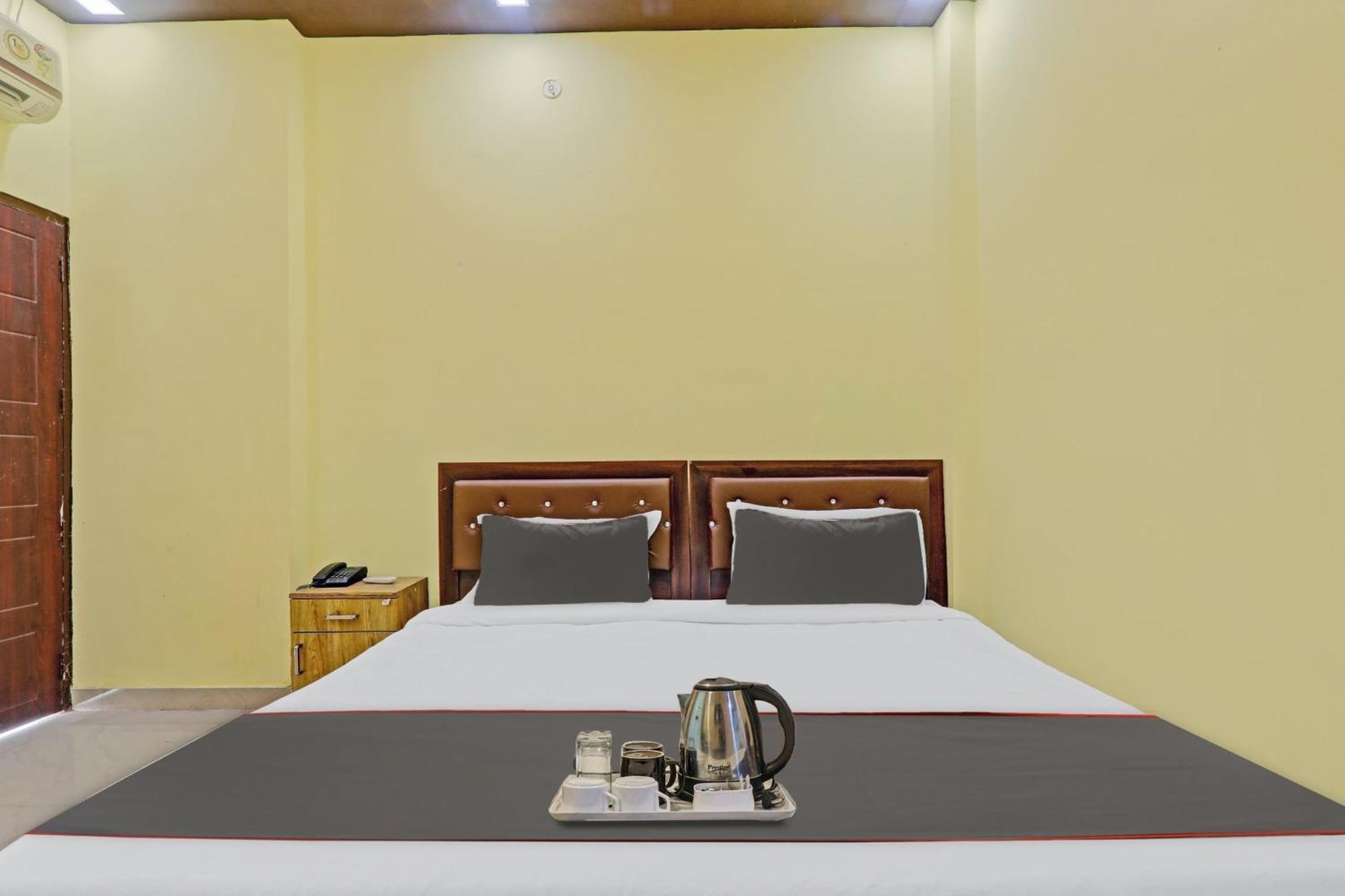 Hotel Capital O 88691 Phenix Elite Lucknow Exterior foto